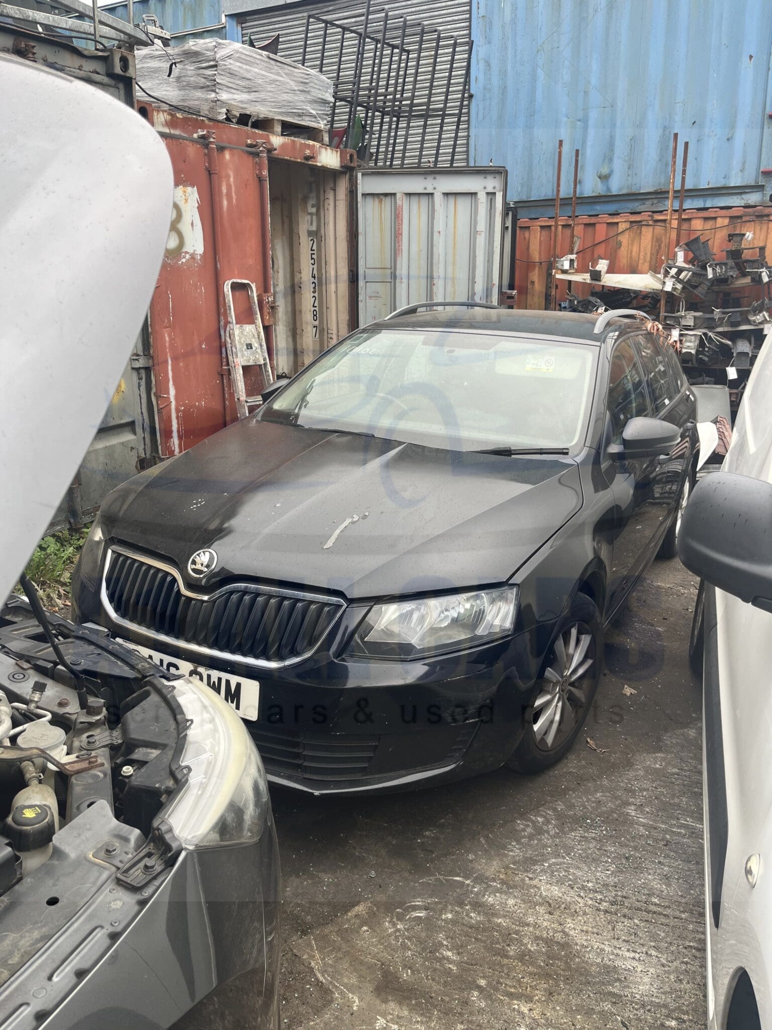 Skoda Octavia S TDI 2013-2017 1.6 Diesel Manual 6 Speed Estate Black LF9R Breaking for Parts