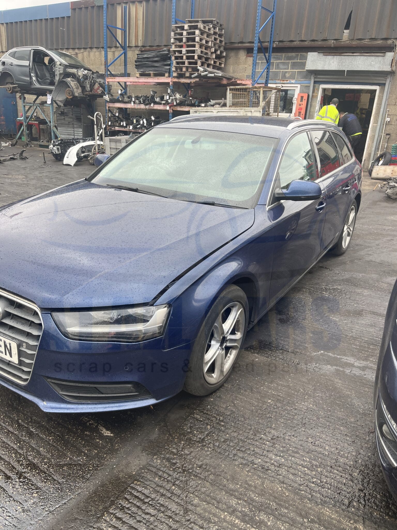 Audi A4 TDI Ultra SE Technik Mk4 Fl ( b8 ) 2012-2015 2.0 Diesel 5 Door Estate Blue LX5Q Breaking for Parts
