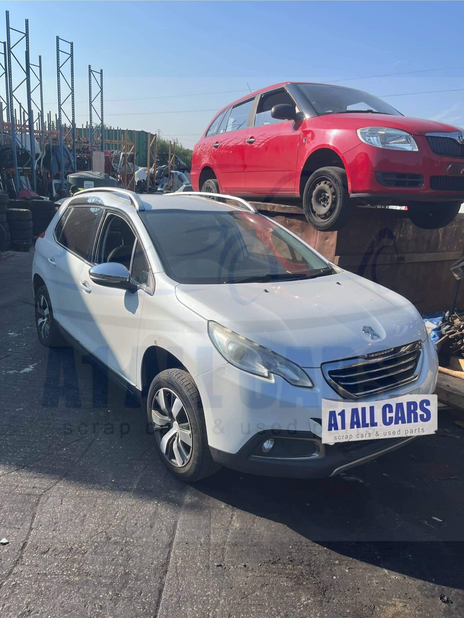Peugeot 2008 E-HDI Allure Mk1 2013-2016 1.6 Diesel Manual 5 Door Hatchback White KWE Breaking for Parts