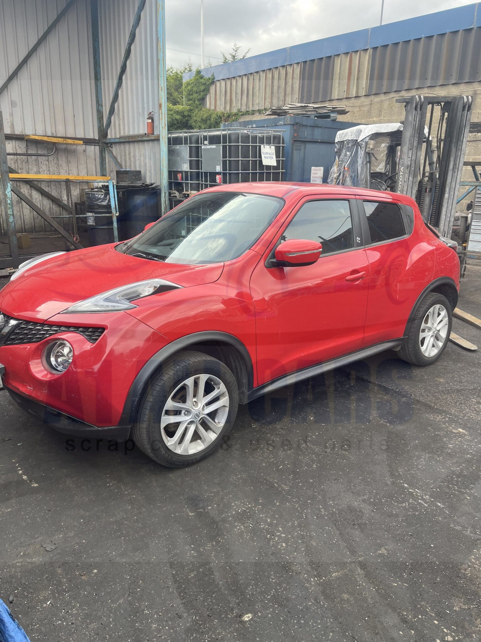 Nissan Juke N-Connecta DCI Mk1 FL F15 2014-2019 1.5 Diesel 6 Speed Manual Door Hatchback Red Z10 Breaking for Parts