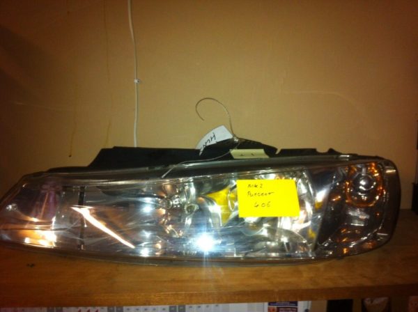 Peugeot 406 1999-2004 Near Side Headlamp