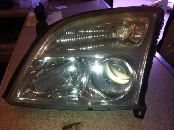 Vauxhall Vectra 2002-2005 Near Side Headlamp