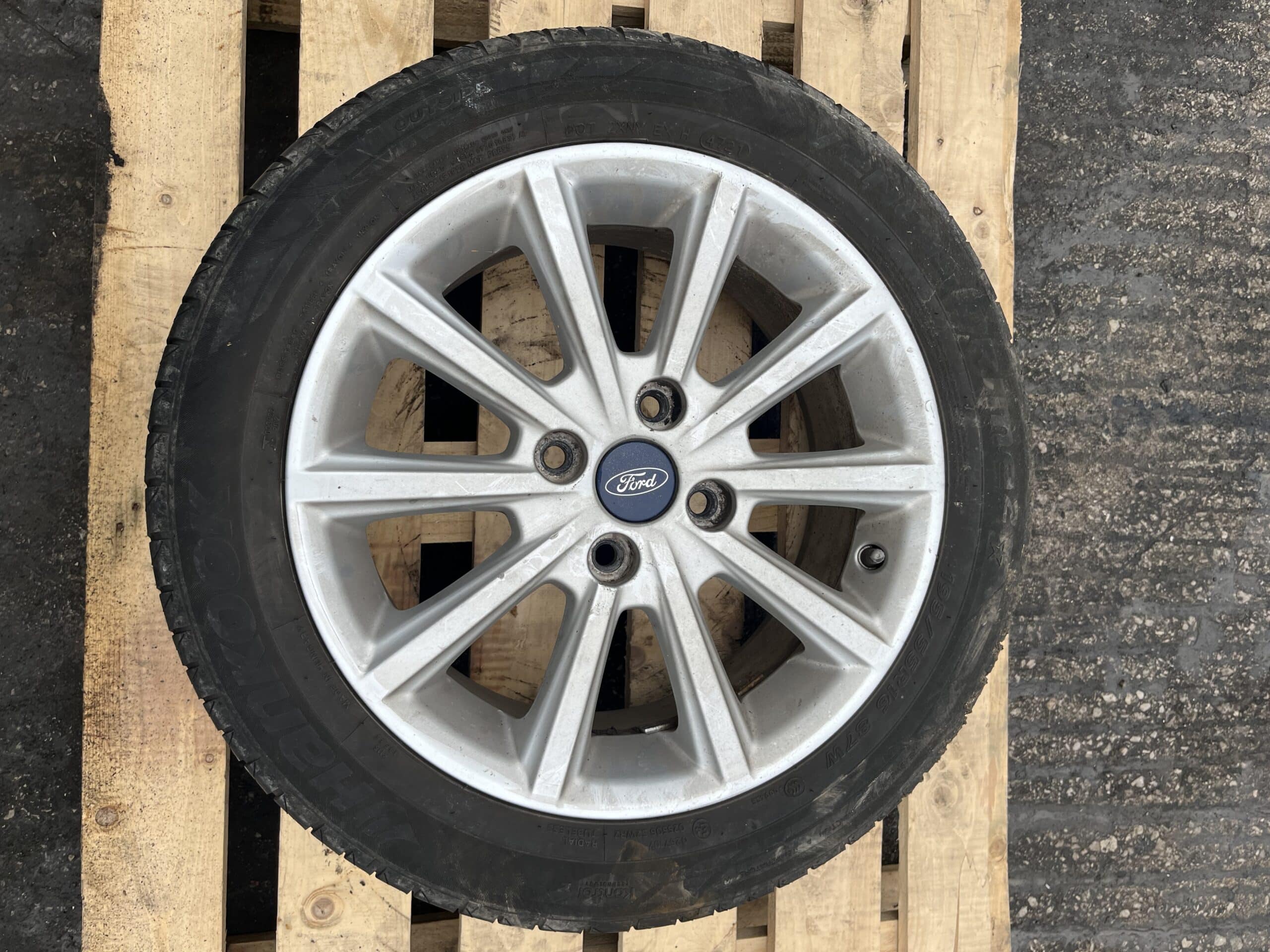Ford Fiesta 2017-2023 MK8 Alloy Wheel And Tyre – 195/55/16