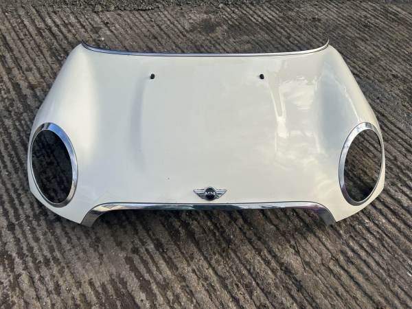 BMW Mini Clubman 2006-2014 Bonnet – White  ( Collection Only Part )