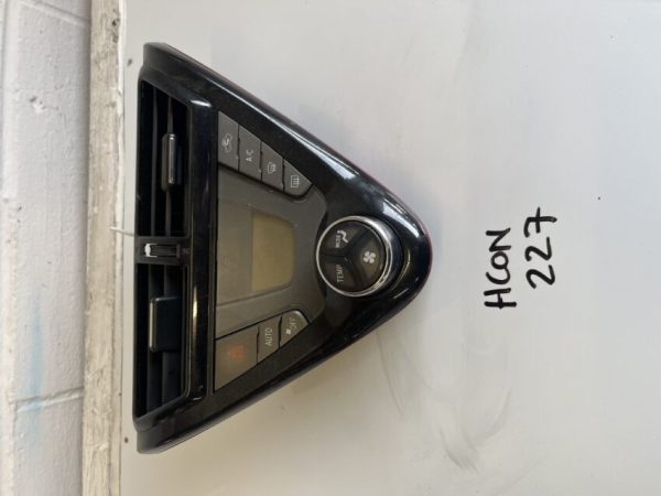 Toyota IQ 2008-2014 Heater Control Panel – Climate – 55900-74030 / 237000-3202