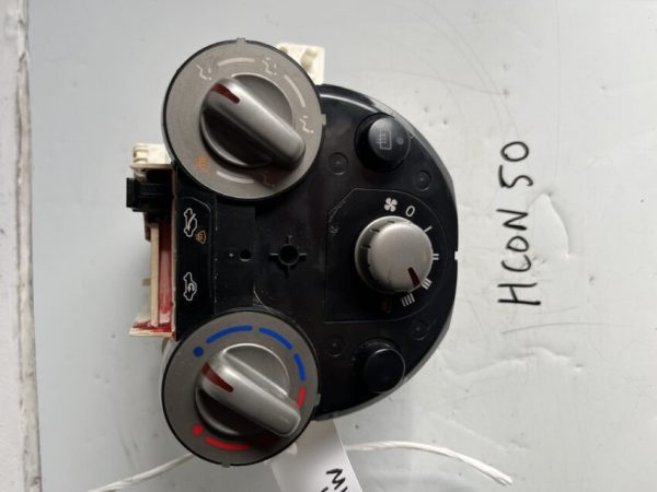 Nissan Micra 2010-2013 Heater Control Panel – Non AC – 275101HP0A