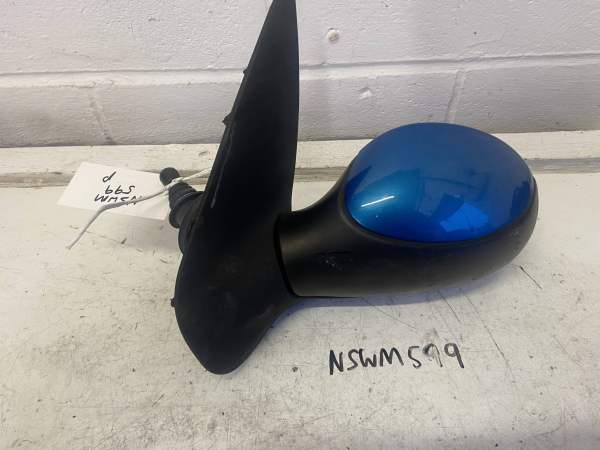 Peugeot 206 1998-2007 Hatchback / Estate Near Side Manual Door Mirror – KMF Blue
