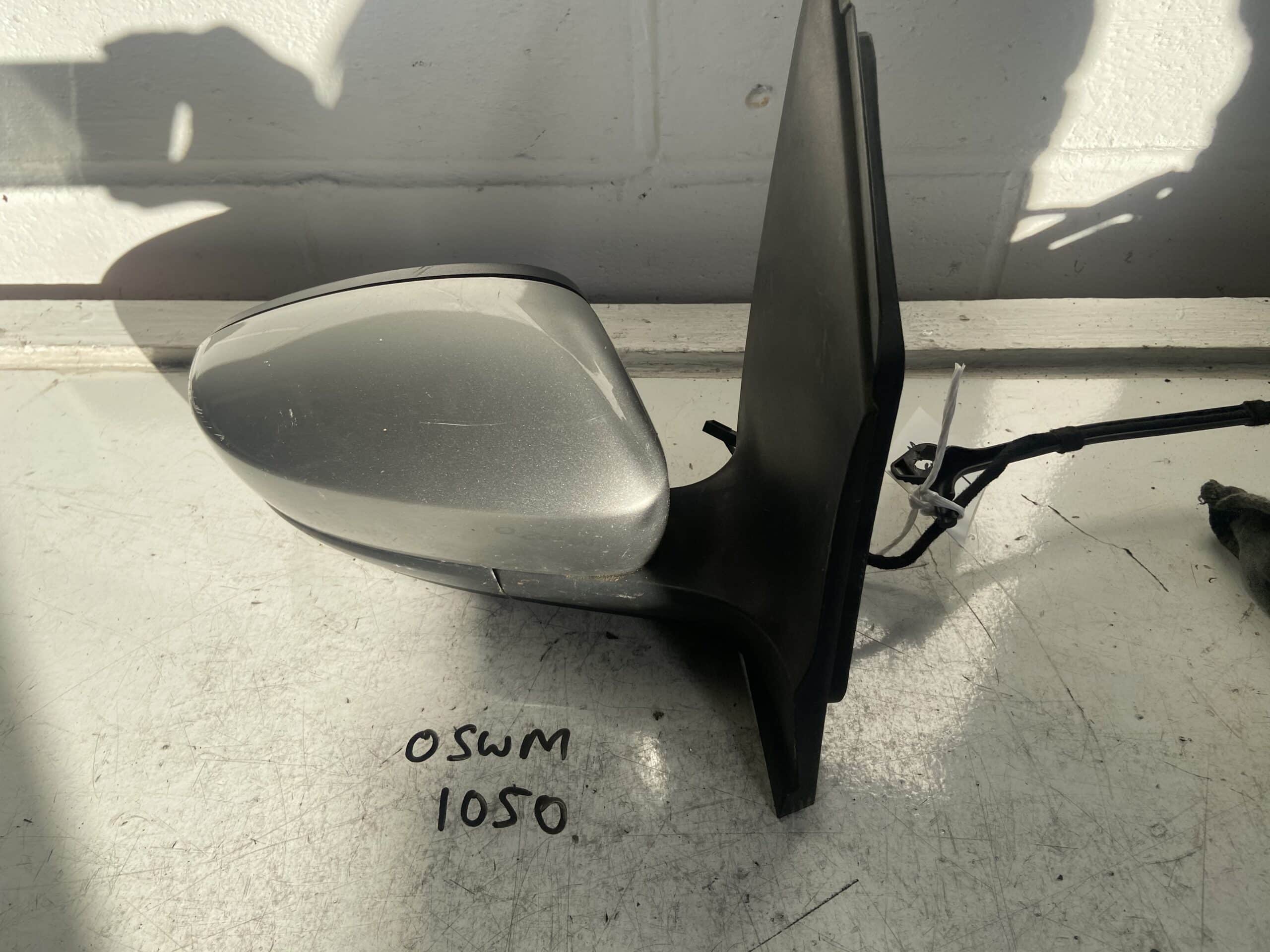 Volkswagen Up / Skoda Citigo 2012-2016 Hatchback Off Side Electric Door Mirror – Silver – LD7W