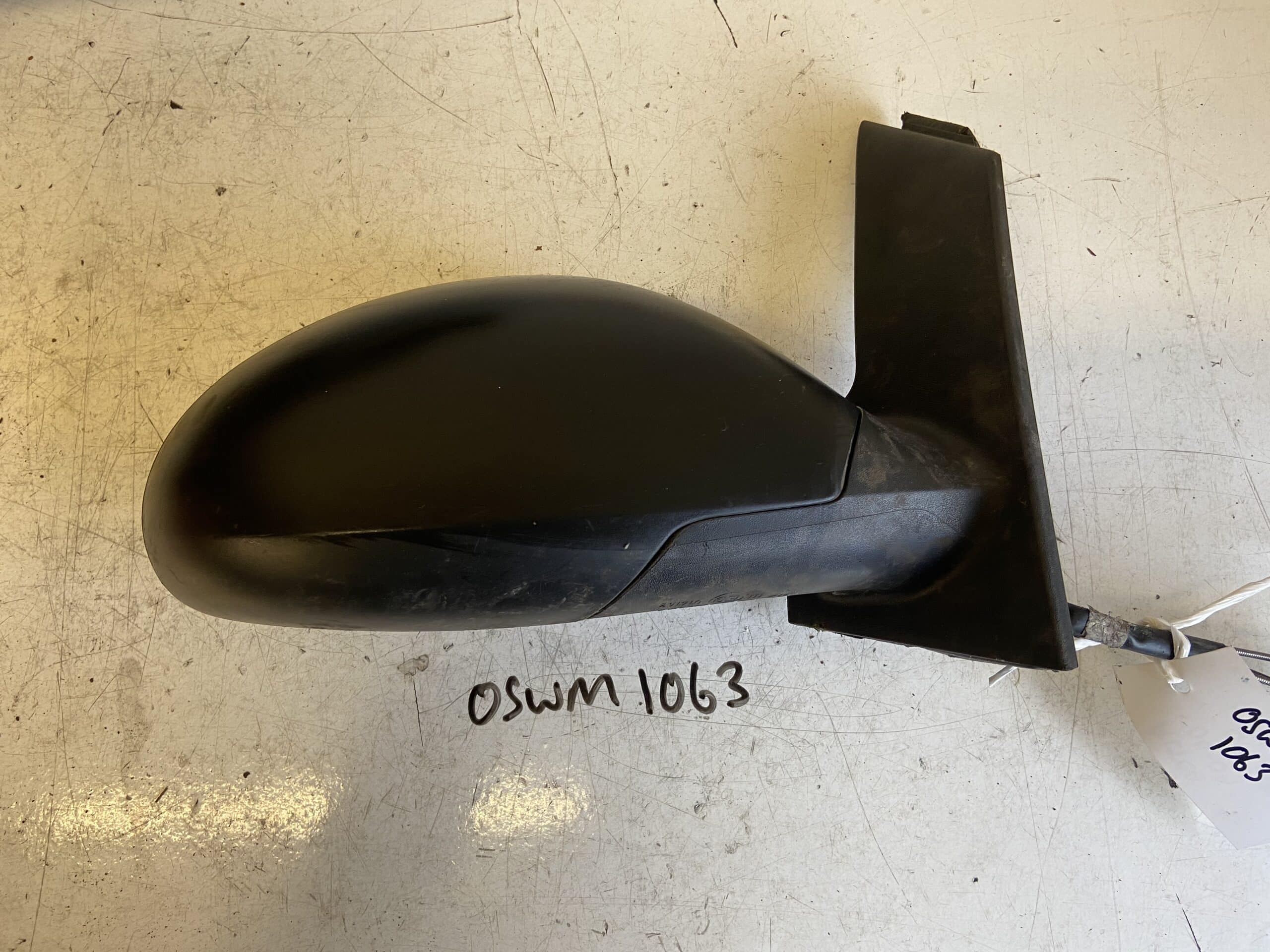 Seat Altea 2004-2009 MPV Off Side Manual Door Mirror – Black Plastic