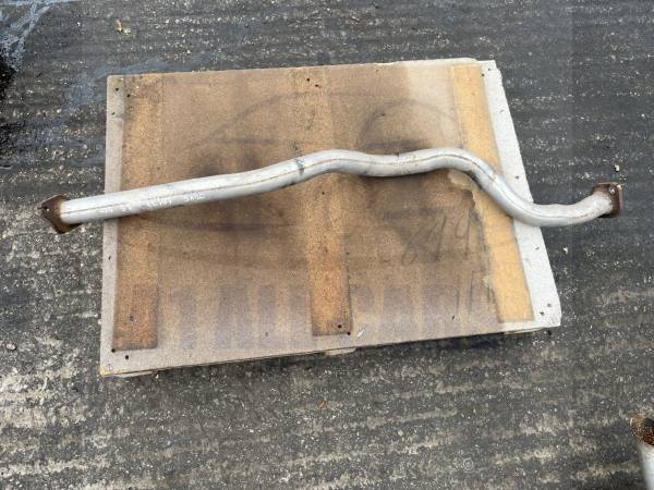 Nissan Juke 2010-2019 1.5 DCI Exhaust Centre Pipe