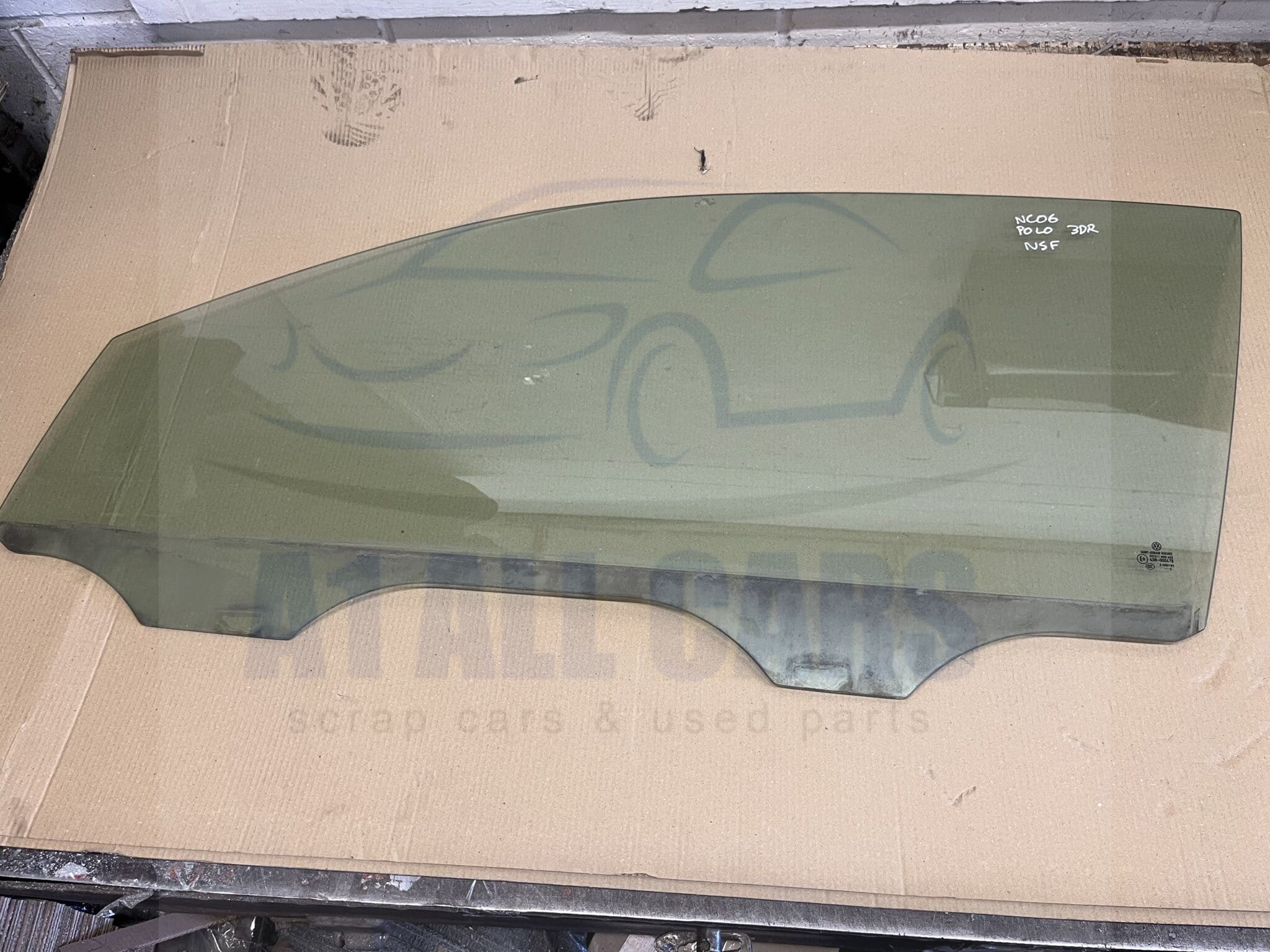 Volkswagen Polo 2002-2009 3 Door Hatchback Near Side Front Door Glass