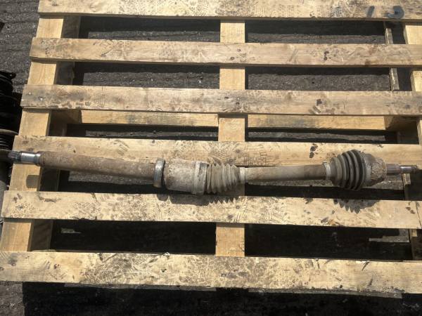Ford Transit Connect 2013-2018 1.6 Diesel 5 Speed Manual Off Side Driveshaft