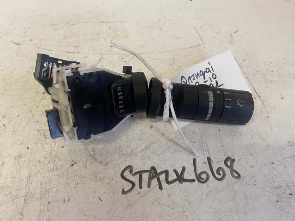Nissan Qashqai 2007-2013 Hatchback / 4×4 Wiper Stalk – 15 And 8 Pin Plugs