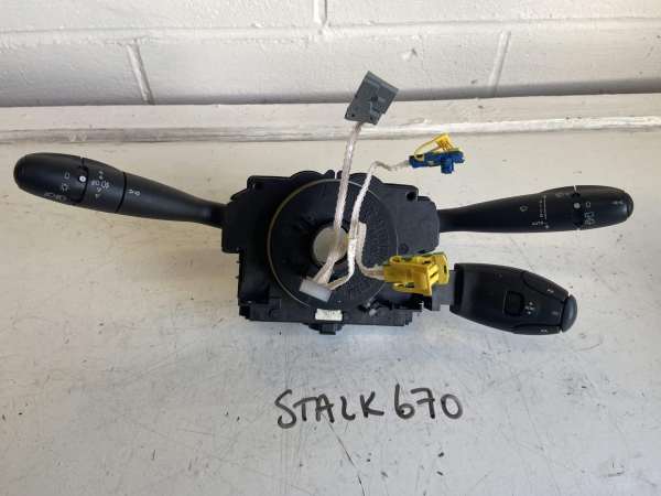 Peugeot 307 2001-2008 Hatcback / Estate Indicator and Wiper Stalk Combined 96605592XT