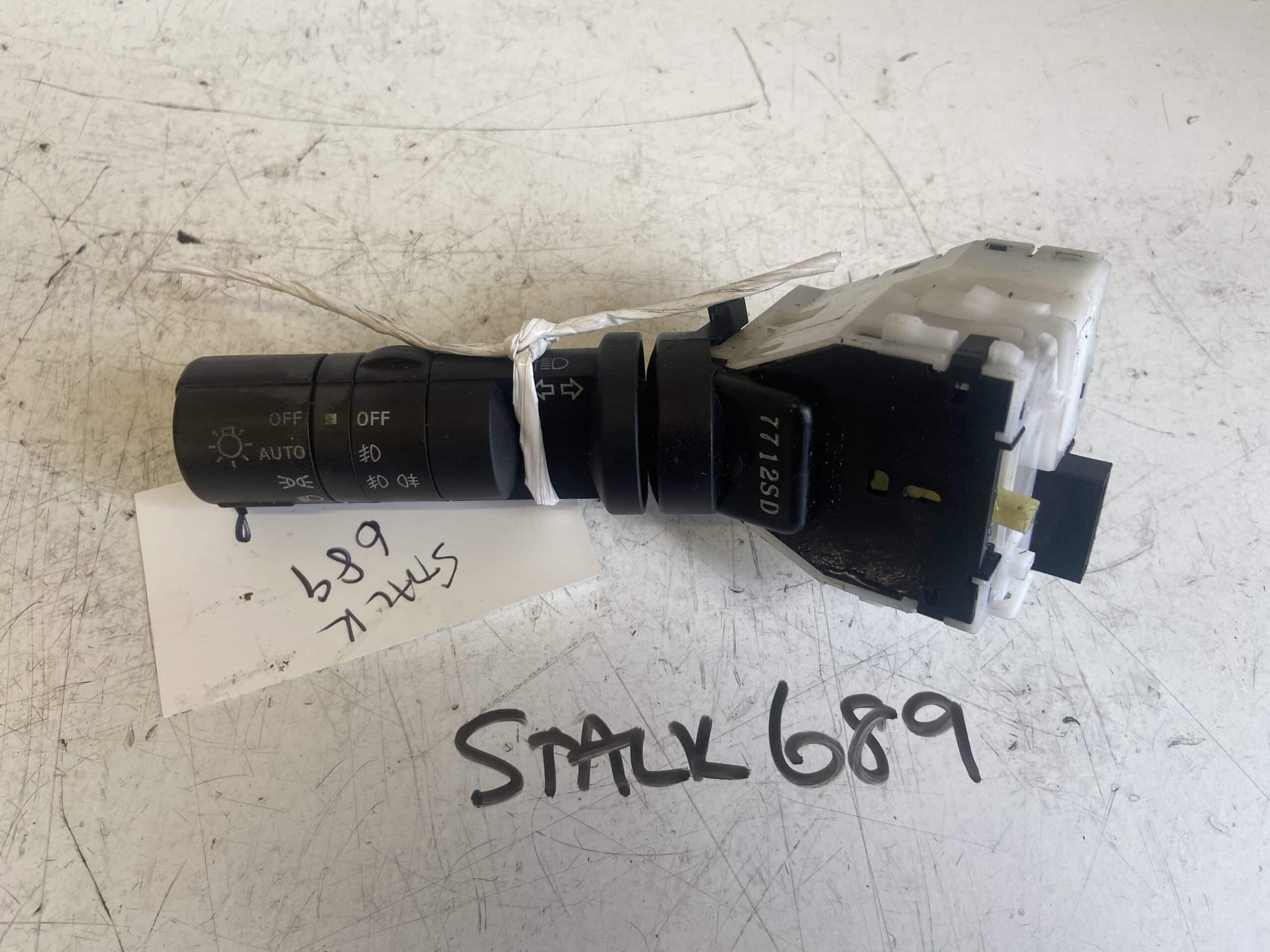 Nissan Qashqai 2007-2013 4×4 / Hatchback – Indicator Stalk