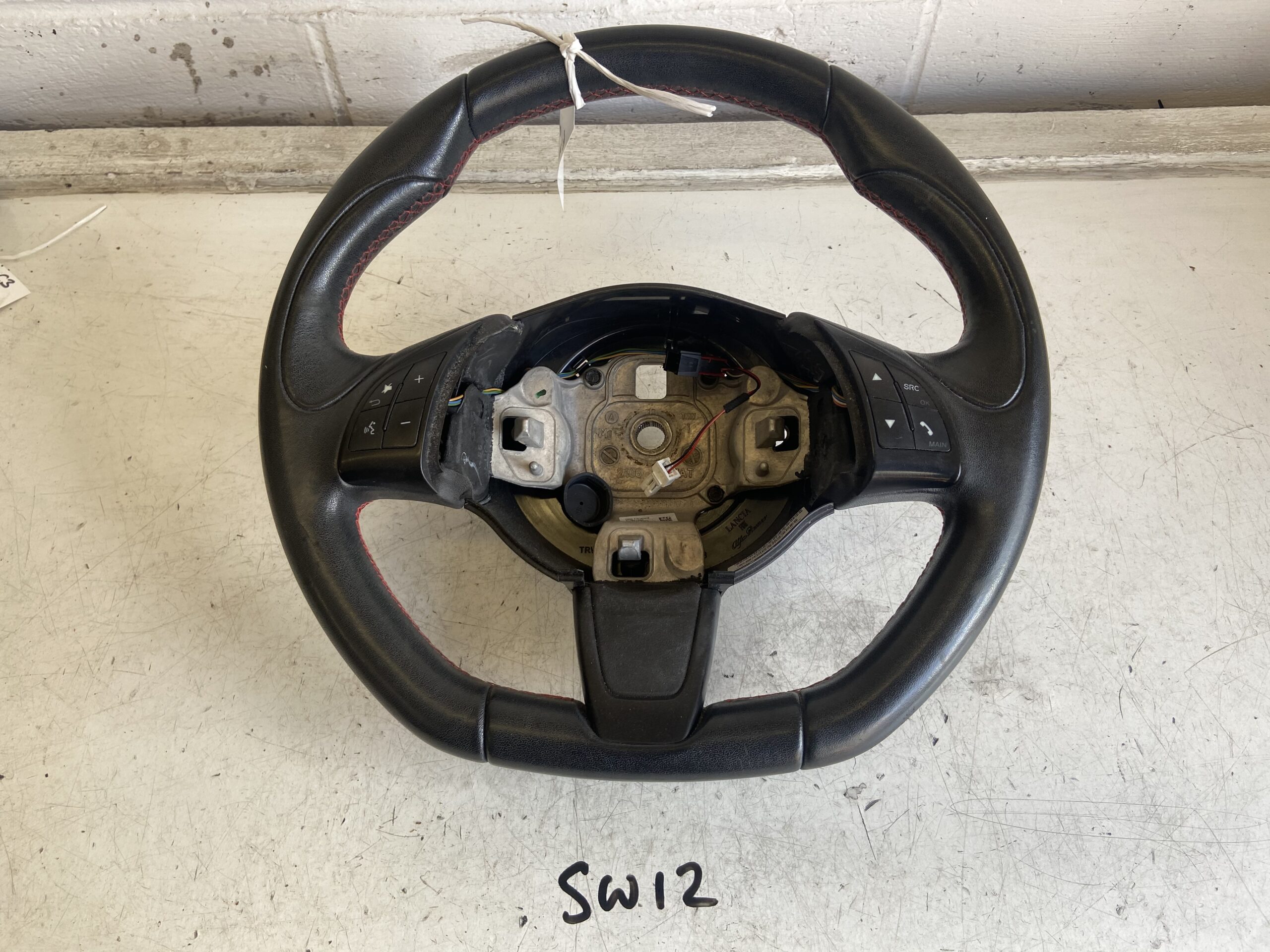 Fiat 500 2007-2015 Steering Wheel With Controls – Black With Red Stitching