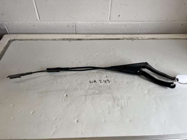 Vauxhall Corsa 2006-2014 Front Wiper Arms – PAIR