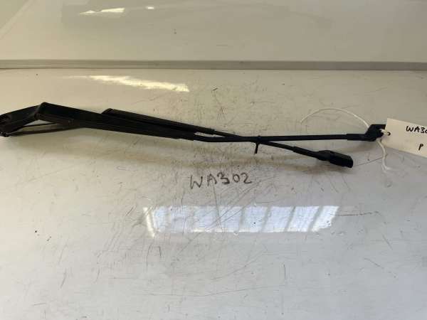 Volkswagen Polo 2002-2009 Hatchback Front Wiper Arms – PAIR