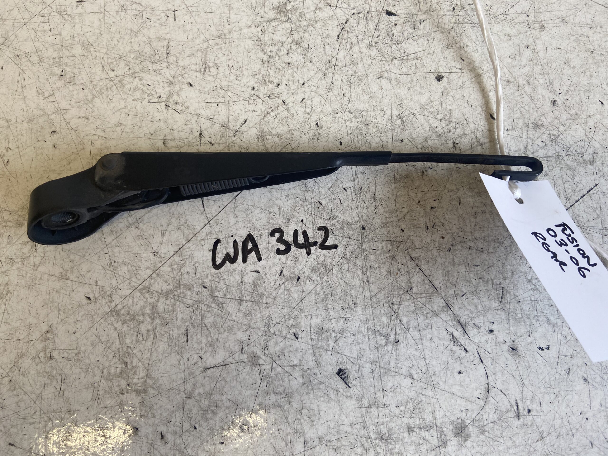 Ford Fusion 2003-2006 Rear Wiper Arm