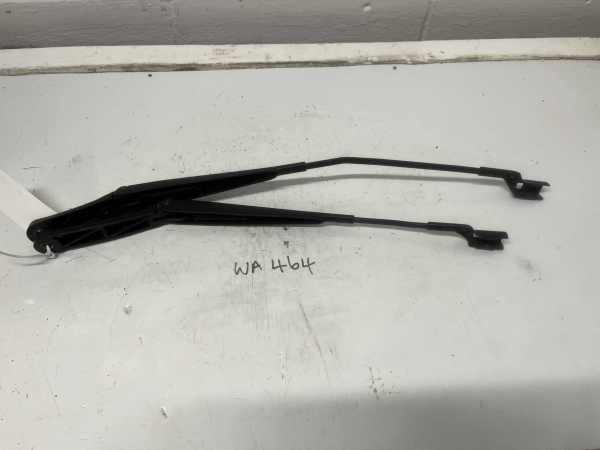 Volkswagen Golf 2008-2012 Front Wiper Arms – Pair