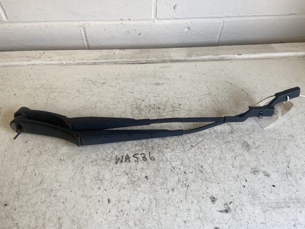 Hyundai i30 2007-2012 Hatchback Front Wiper Arms – PAIR