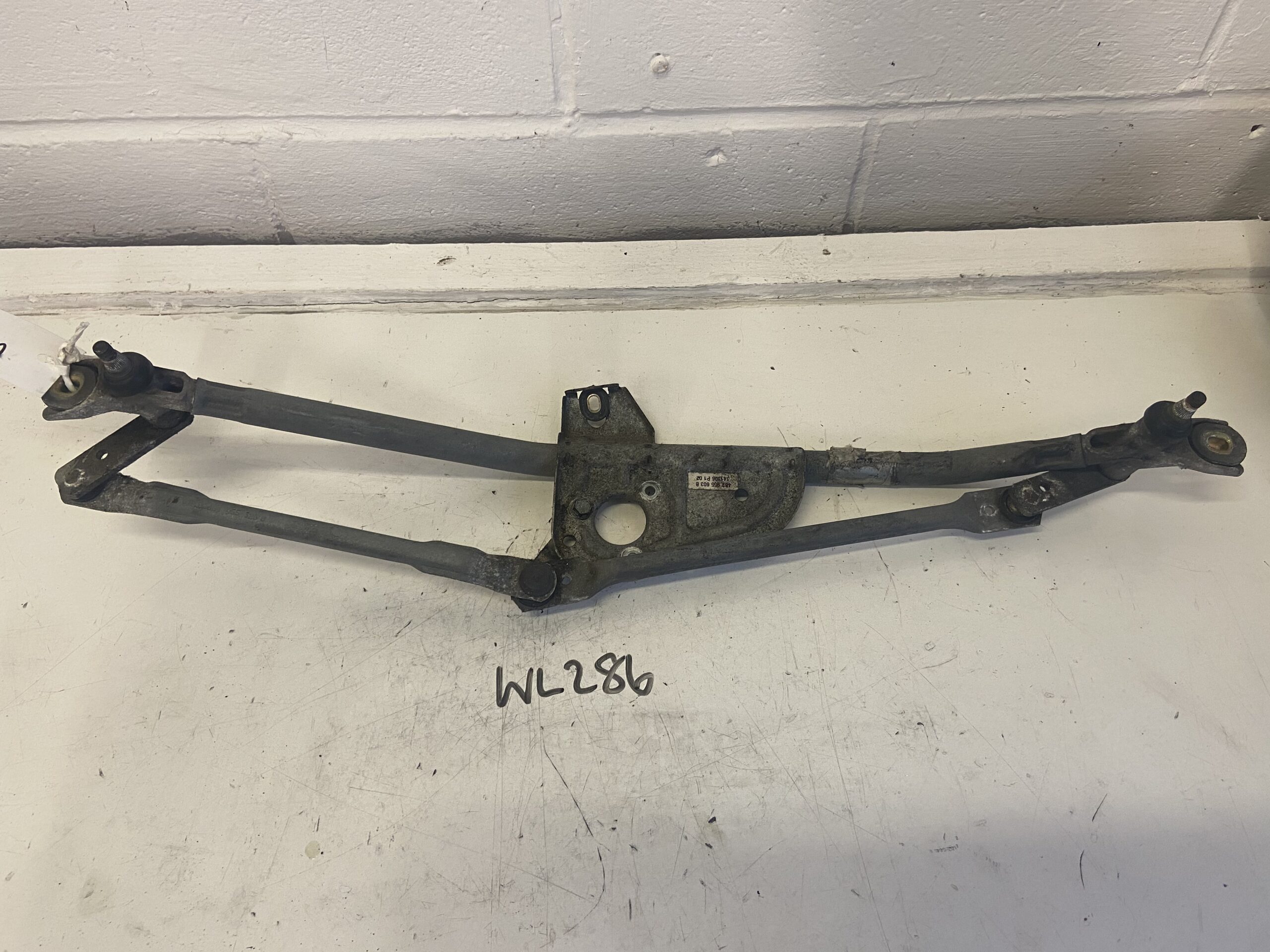 Audi A6 2001-2005 Saloon / Estate Front Wiper Linkage