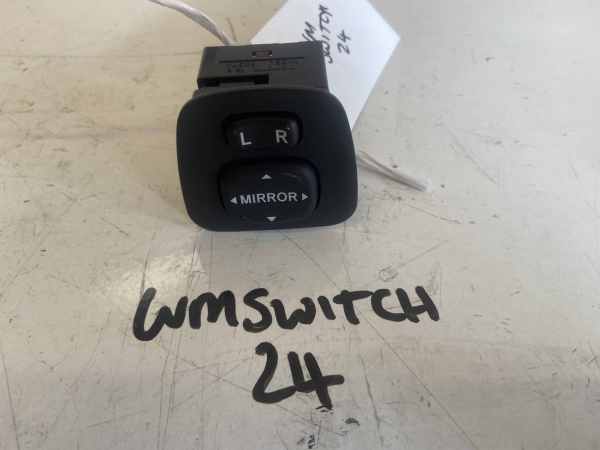 Toyota Aygo 2014-2021 Hatchback Door Mirror Switch – 7 Pin Plug