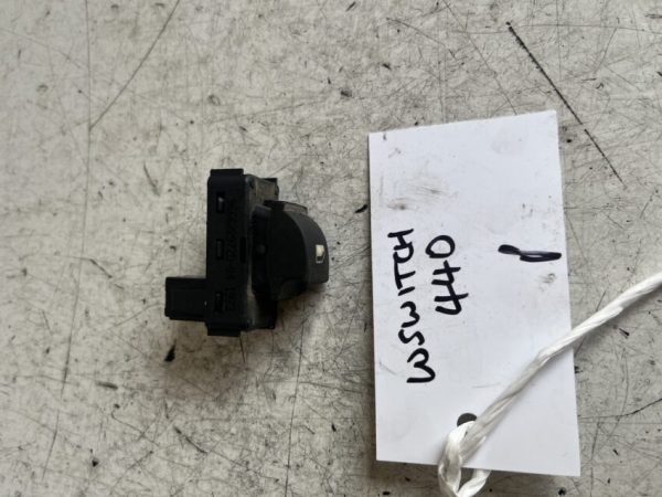 Peugeot 3008 2008-2014 Near Side Front Window Switch – 96662297ZD