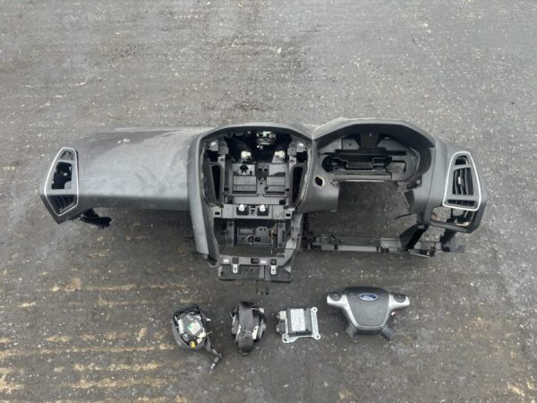 Ford Focus 2011-2015 Full Airbag Kit ( See Table For Further Info )