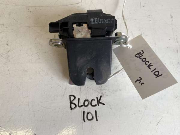 Skoda Fabia 2007-2014 Hatchback Tailgate Locking Mechanism – 5J0827501D