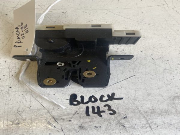 Nissan Primera 2002-2006 Hatchback Tailgate Locking Mechanism – 90502av710