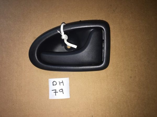 Renault Clio 2001-2005 3/5 Door Hatchback Interior Off Side Front Door Handle – Black Plastic