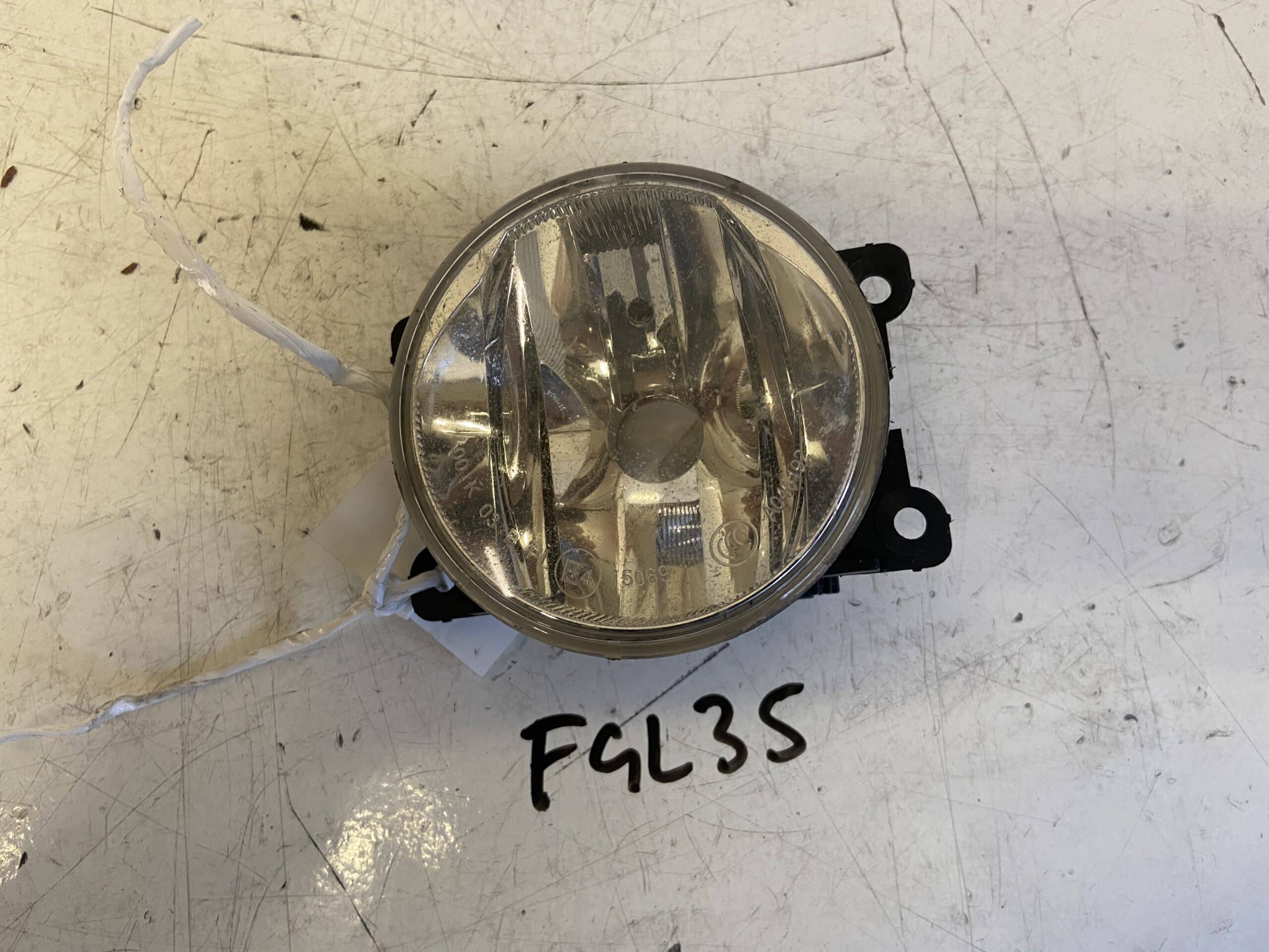 Peugeot 208 2012-2015 Near Side Or Off Side Front Fog Lamp ( Universal Fits Both Sides )