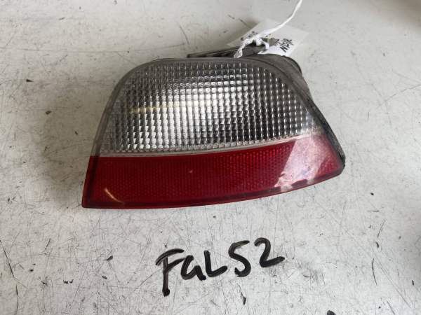 Ford Focus 2005-2008 Hatchback Near Side Rear Foglamp / Reflector