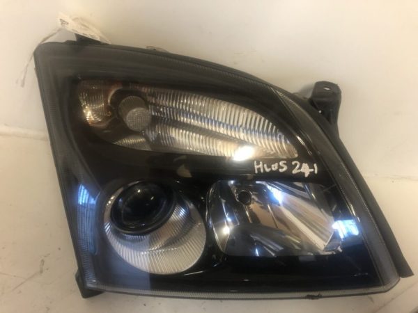 Vauxhall Vectra 2002-2005 Offside Headlamp – Black And Chrome Insert