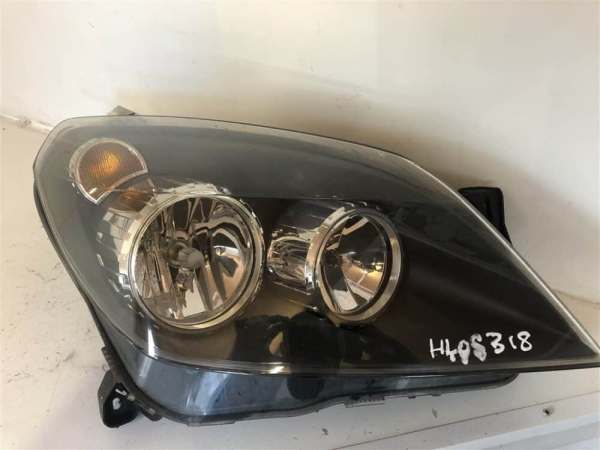 Vauxhall Astra 2005-2009 3 or 5 Door Hatchback Offside Headlamp – Black Insert