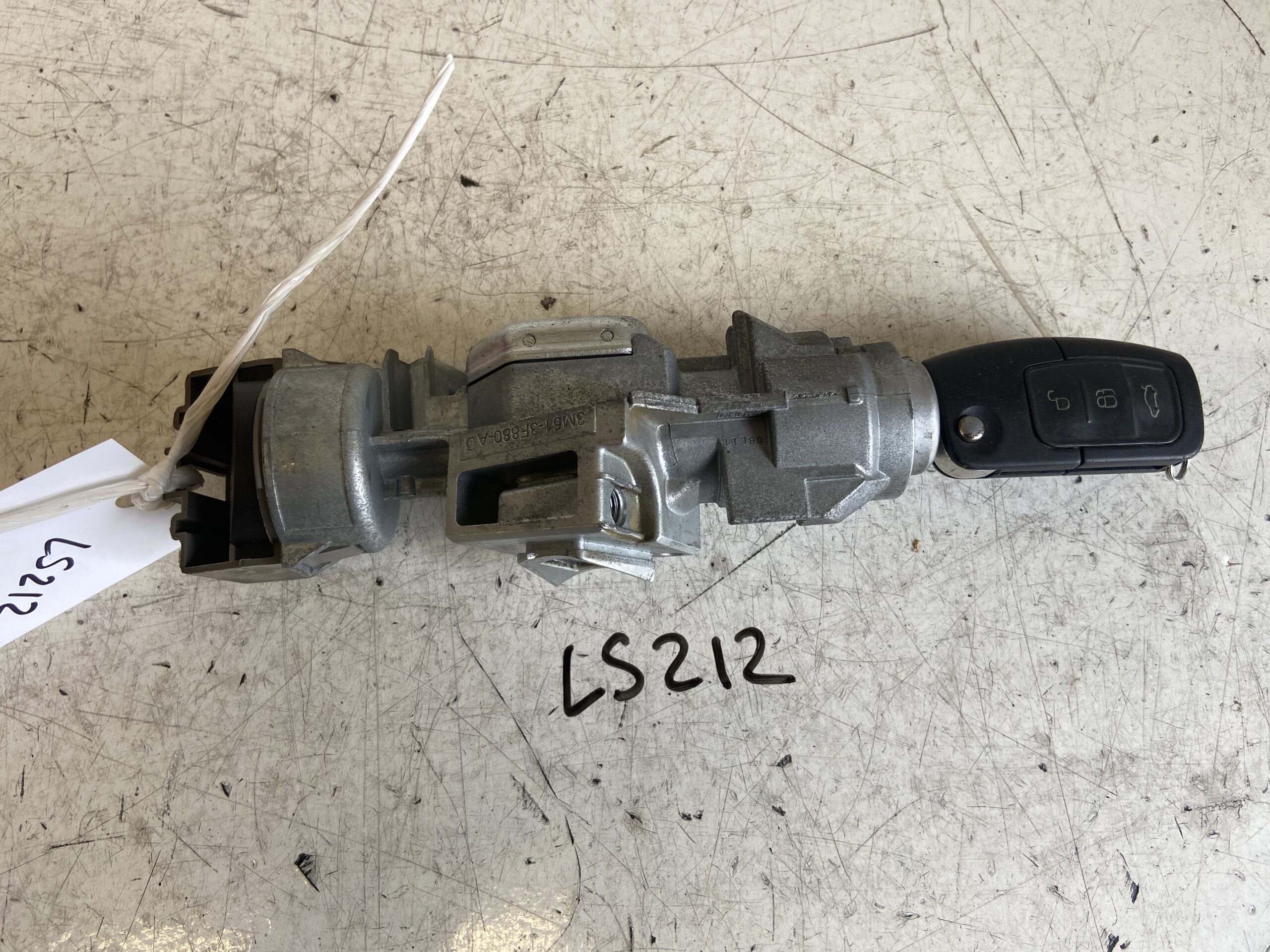 Ford S-Max / Focus 2007-2014 Ignition Barrel And Key – 3M51-3F880-AD