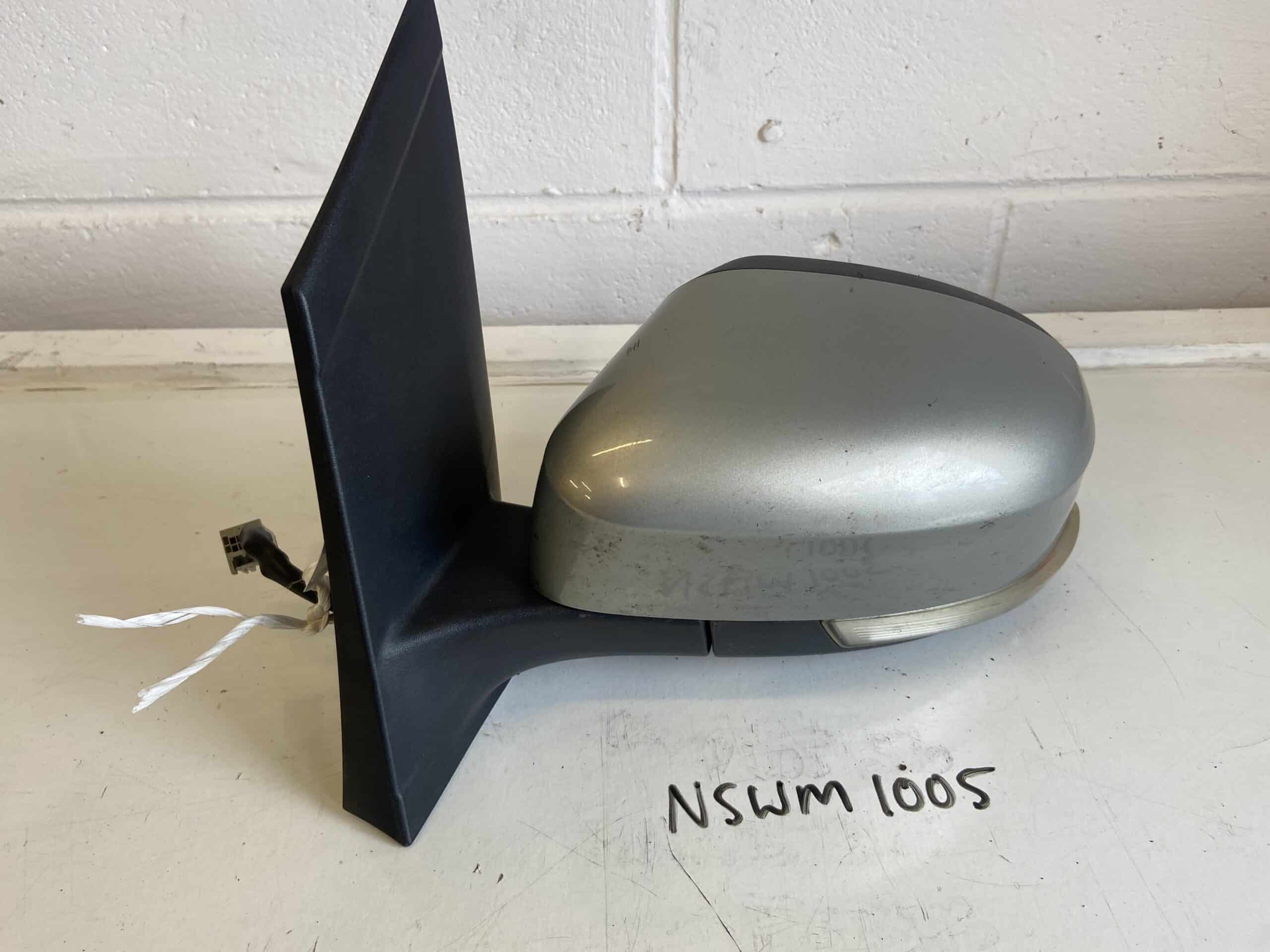 Ford Focus 2008-2011 Hatchback / Estate / Saloon Near Side Electric Door Mirror – P8