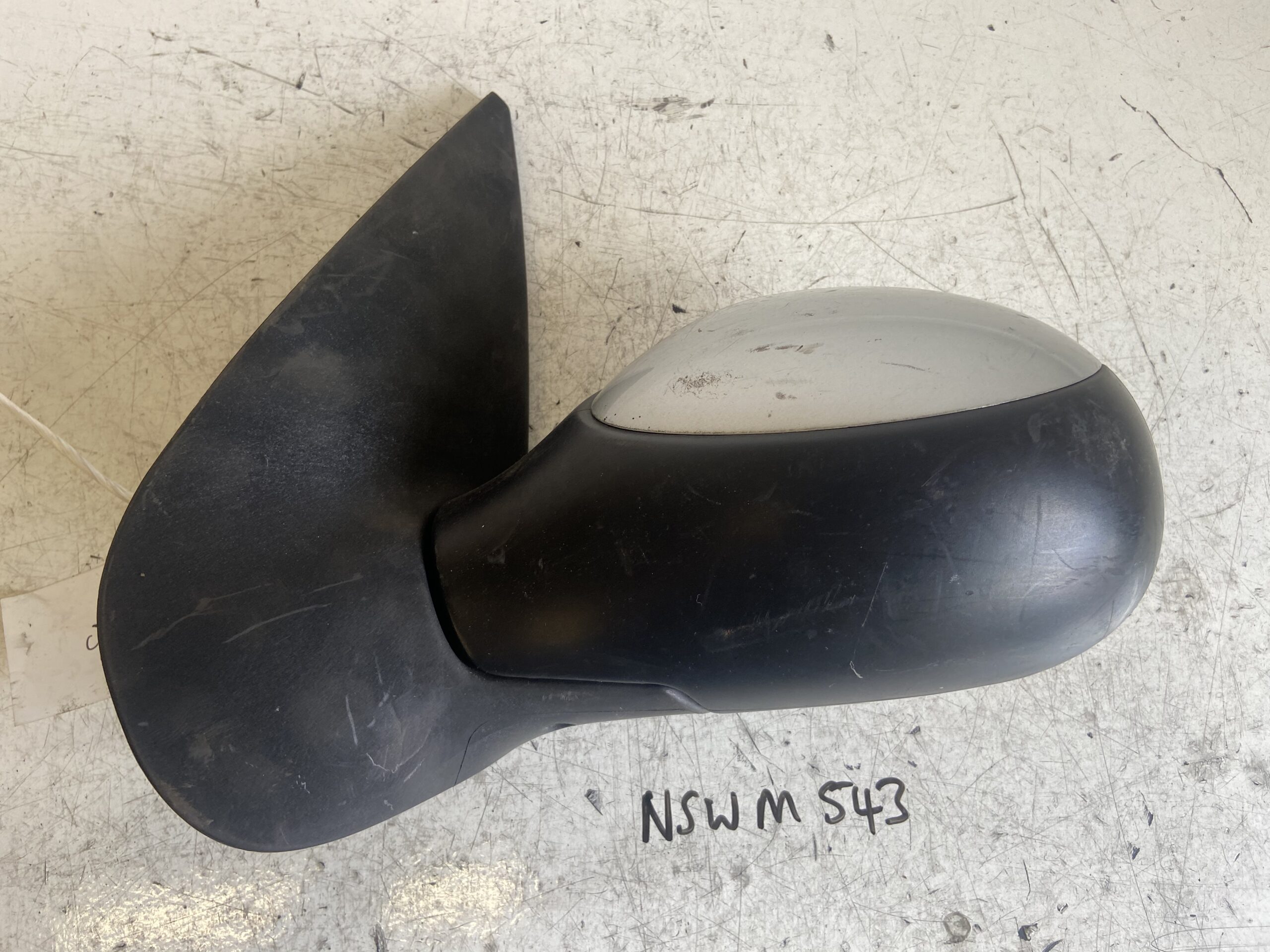 Peugeot 206 1998-2007 Near Side Electric Door Mirror in Silver EZR
