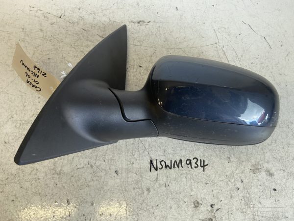 Vauxhall Corsa 2001-2006 Hatchback Near Side Manual Door Mirror – Z168