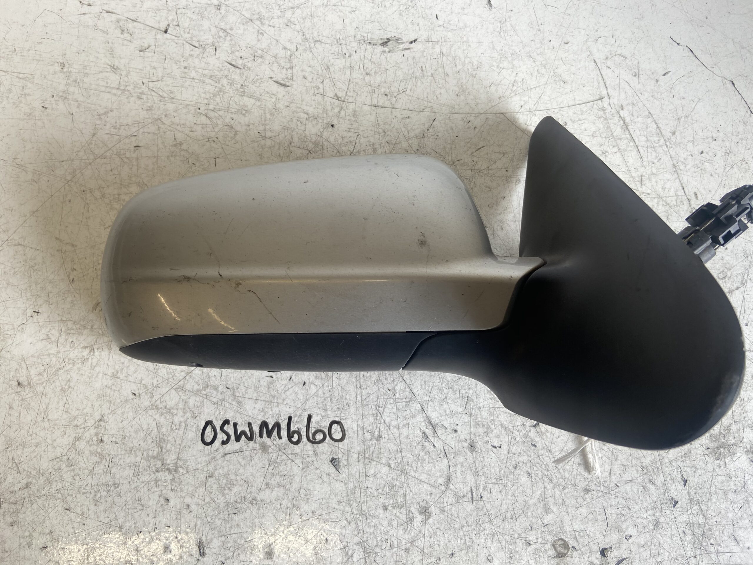 Seat Leon 2000-2005 Off Side Manual Door Mirror – Silver