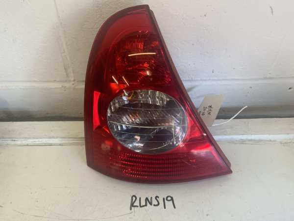 Renault Clio 2001-2005 Hatchback Near Side Taillamp