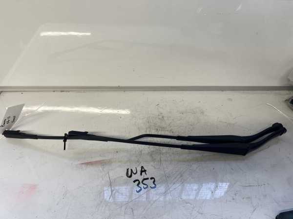 Fiat Punto Grande 2006-2013 Front Wiper Arms – PAIR