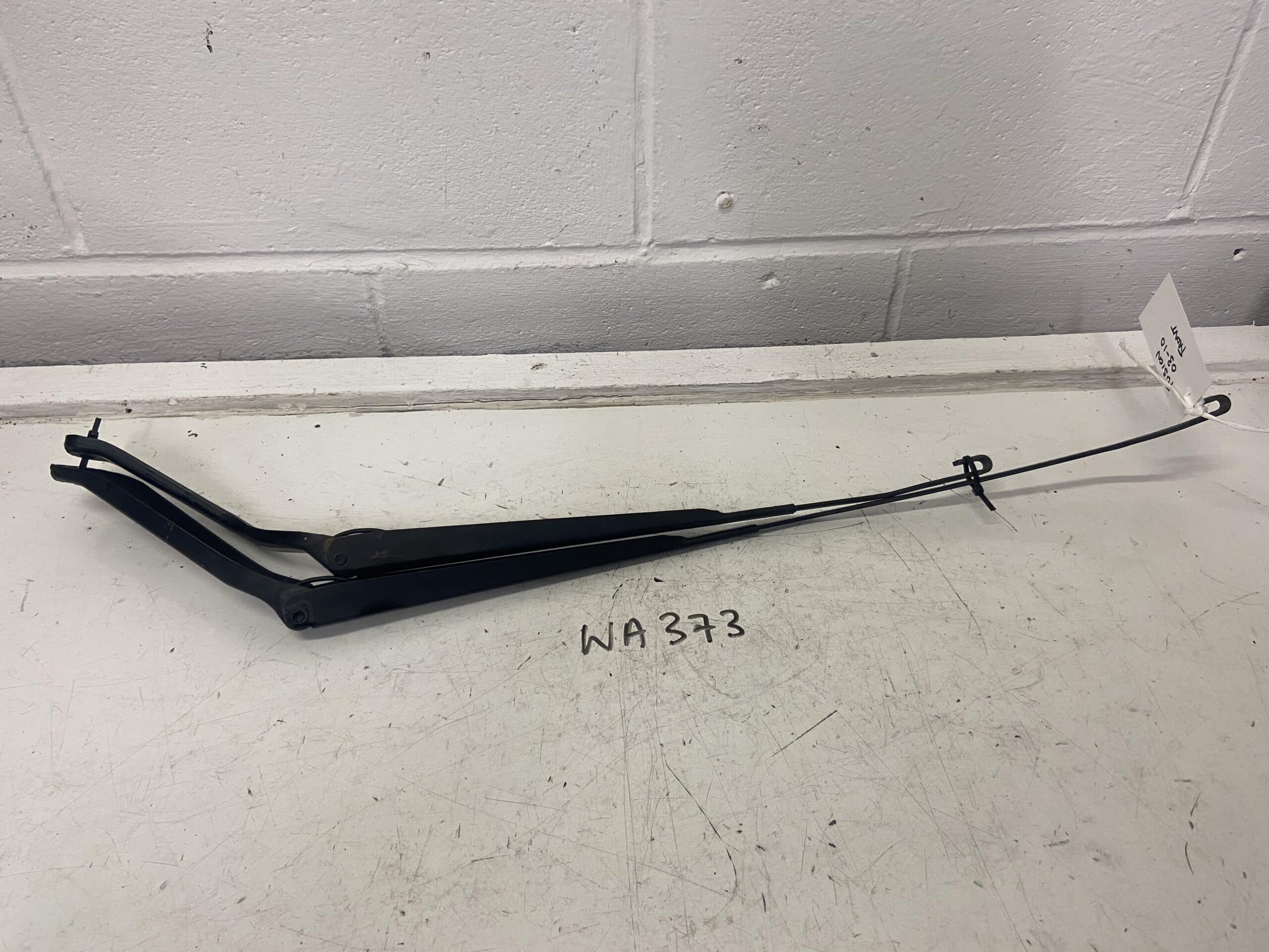 Ford Fusion 2003-2010 5 Door Hatchback Front Wiper Arms – Pair