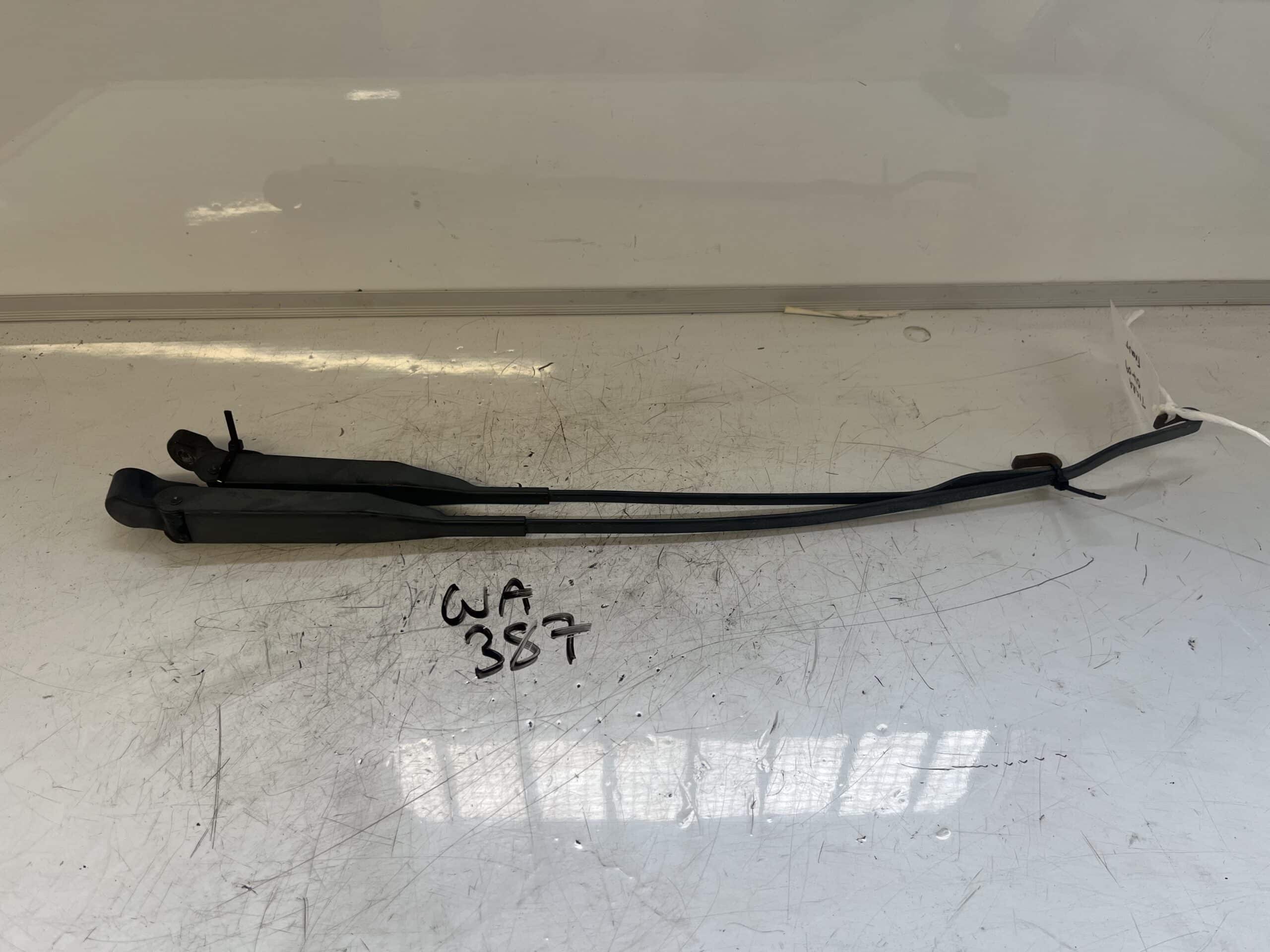Vauxhall Tigra 2004-2009 Cabriolet Front Wiper Arm – Pair