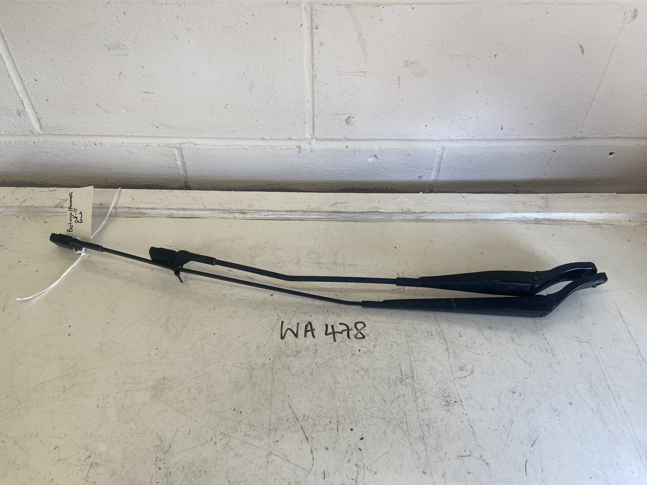 Peugeot Partner / Citreon Berlingo 2008-2017 Front Wiper Arms – Pair