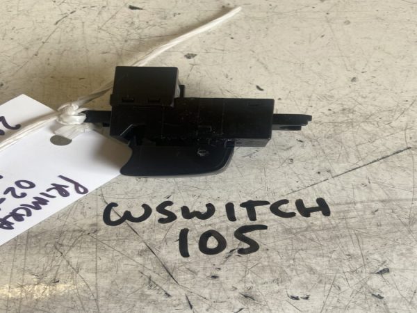 Nissan Primera 2002-2006 Hatchback / Estate Near Side Front Single Window Switch – 24511AV600