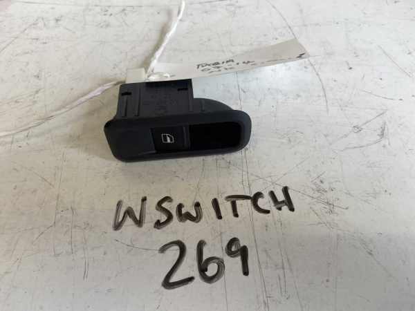 Skoda Fabia / Roomster / Superb 2007-2014 Hatchback / Estate Near Side Electric Window Switch – 5J0959855