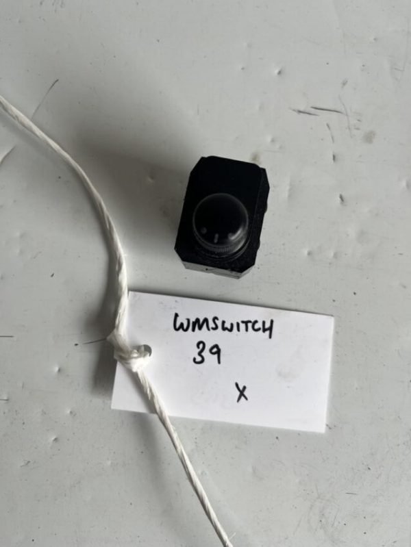 Suzuki Swift 2011-2017 Electric Door Mirror Switch – 62J000536T