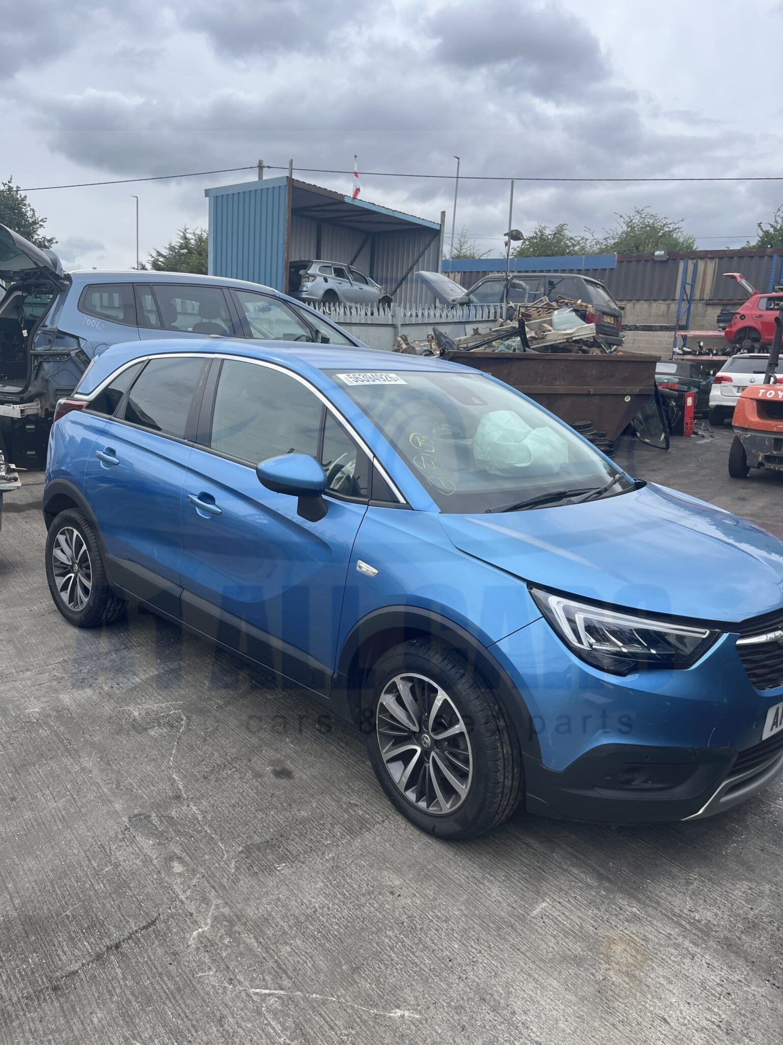 Vauxhall Crossland X Elite Mk1 2017-2021 1.2 Petrol Manual 5 Door Hatchback Blue Z22V Breaking for Parts